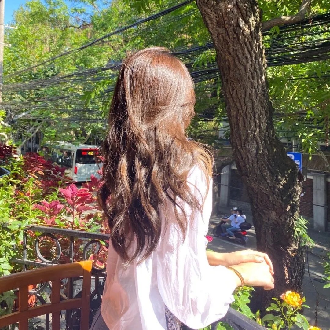 纸板屋女孩